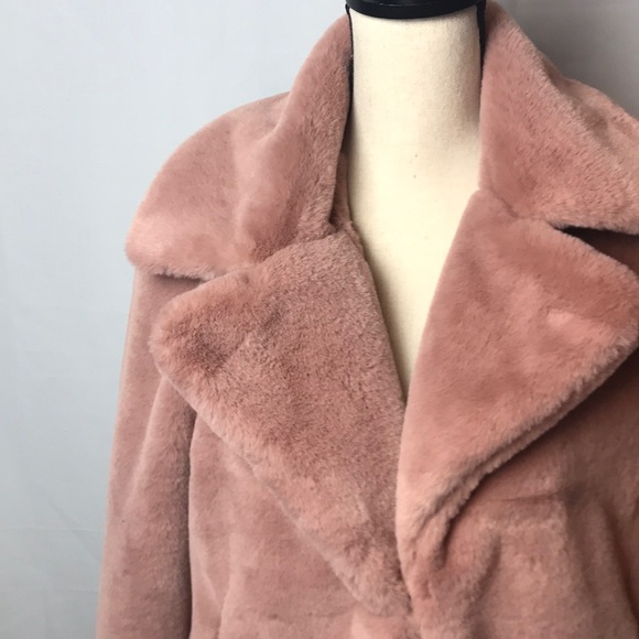 NWT 1.STATE WOM SZ SM/XS BLUSH FAUX FUR JACKET - Picture 3 of 9